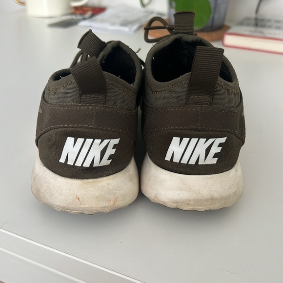Nike Juvenate Sneakers - Picture 3 of 5